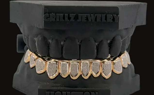 Minimalist Grillz