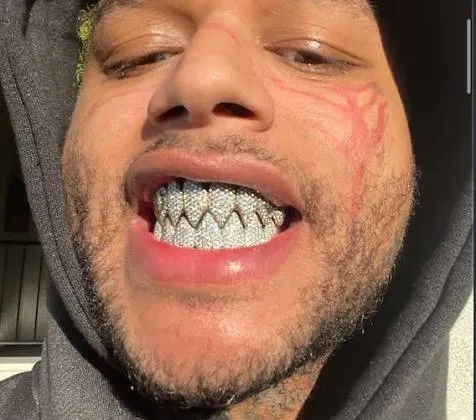 Shark teeth grillz
